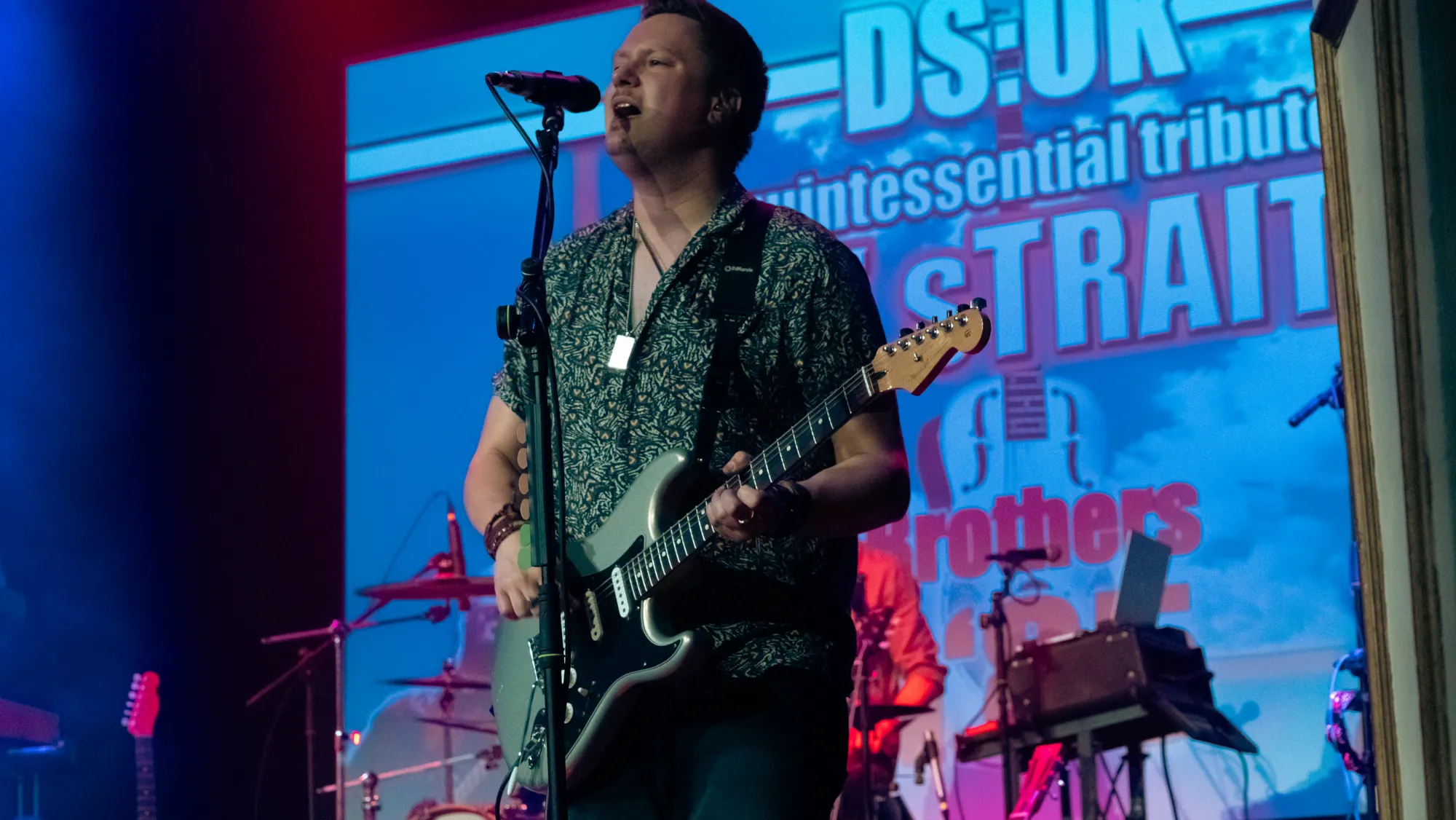 DS:UK, Live on stage, photo 3